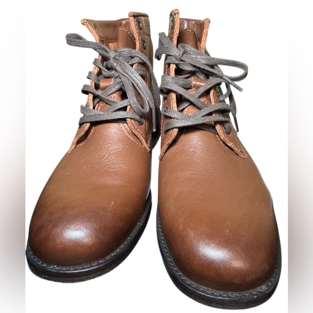 Like New! Frye Brown Lace Up Leather Boots size 7 - Picture 6 of 8